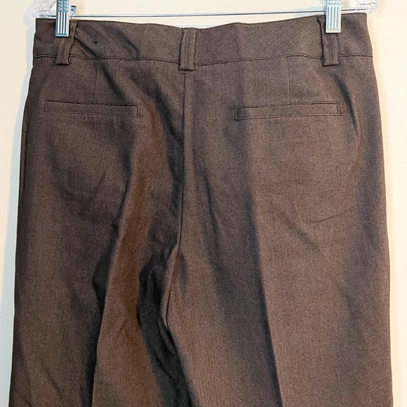 Brown Woman’s Trousers with Travelers Crease - Picture 3 of 5
